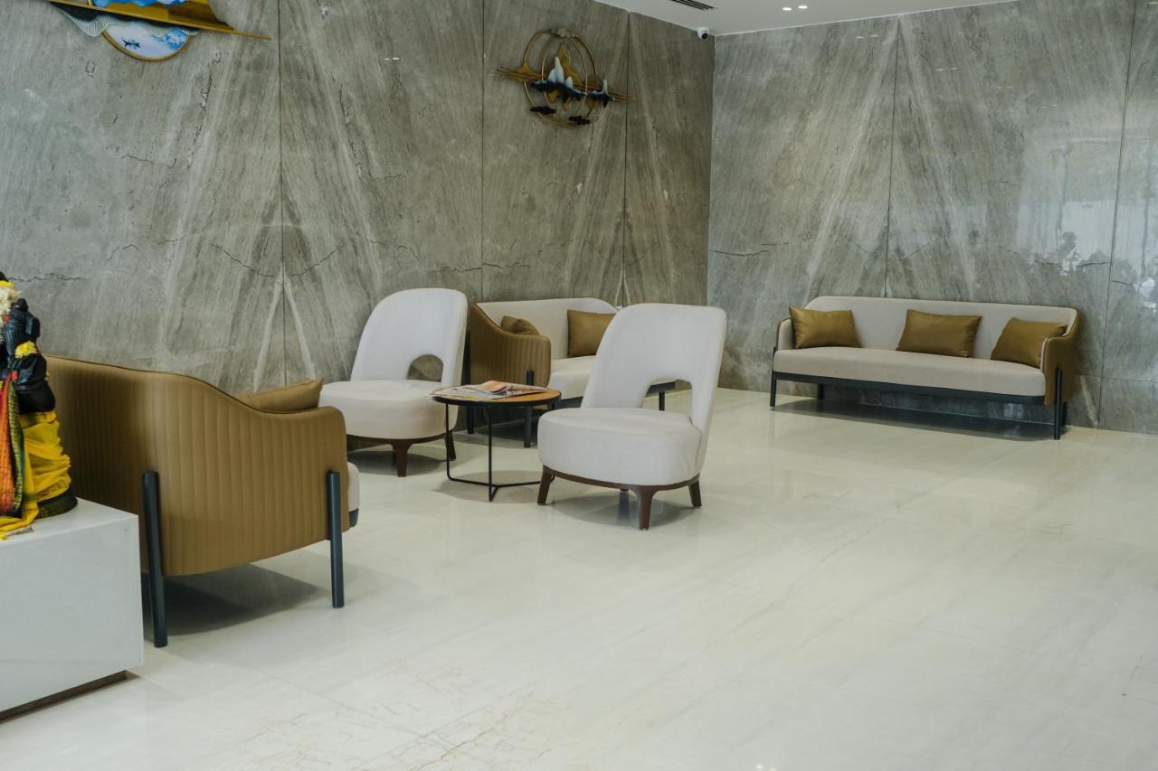 Hotel Tulips Grand ハイデラバード エクステリア 写真